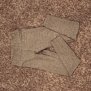 Ruched Bottom/Anti- Cellulite Leggings - Size M